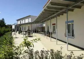 Photo de Maison De Retraite La Roseliere - Maison de retraite / EHPAD