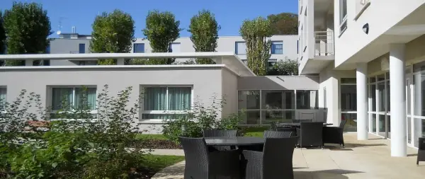 Photo de Résidence Les Jardins De Chartres - Maison de retraite / EHPAD
