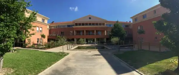 Photo de Les Jardins De La Crau - Maison de retraite / EHPAD