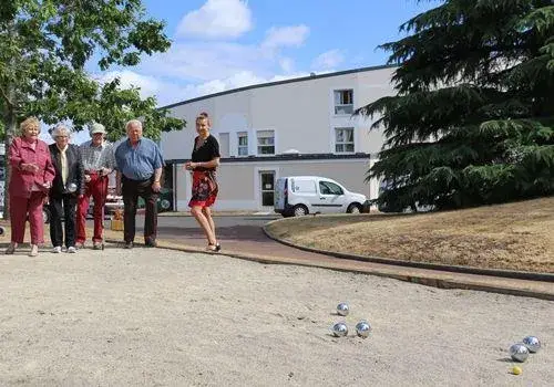 Photo de Residence Retraite Du Lac De St Pryve - Maison de retraite / EHPAD