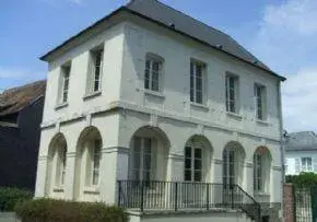 Photo de Ehpad De Pont De L'Arche - Maison de retraite / EHPAD