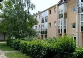 Photo de Residence Les Chenes Verts - Maison de retraite / EHPAD