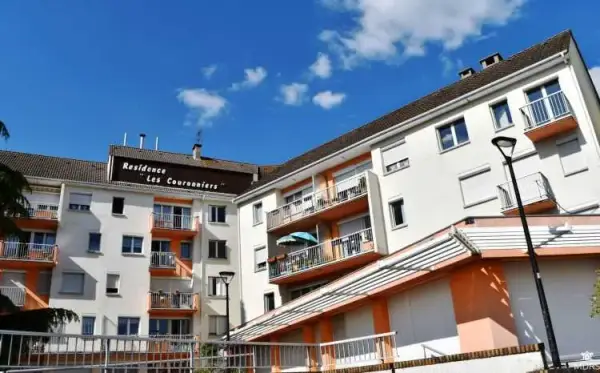 Photo de Résidence les Couronniers - Résidence Services Seniors