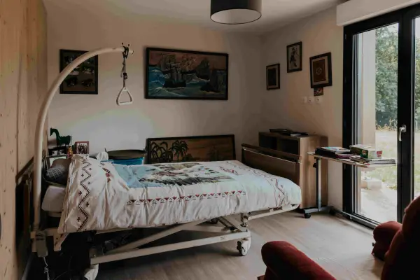 Photo de Maison d'accueil familial MonSenior de Cours-La-Ville  - Colocation Seniors
