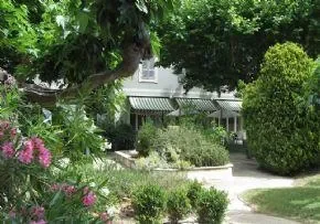 Maison De Retraite Vallee Des Baux - Maison de retraite / EHPAD à Maussane-les-Alpilles