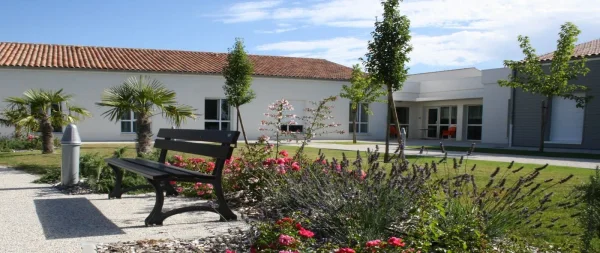 Résidence Les Aloes - Maison de retraite / EHPAD à Saint-Sulpice-de-Royan