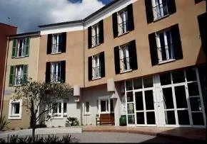 Residence Le Pre De La Roque - Maison de retraite / EHPAD à Figanières