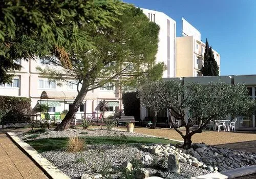 Korian Les Alpilles - Maison de retraite / EHPAD à Vitrolles