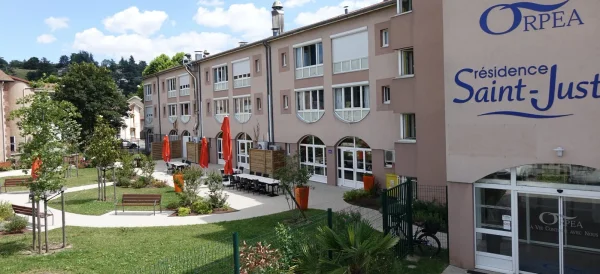 Résidence St Just - Maison de retraite / EHPAD à Saint-Just-Saint-Rambert