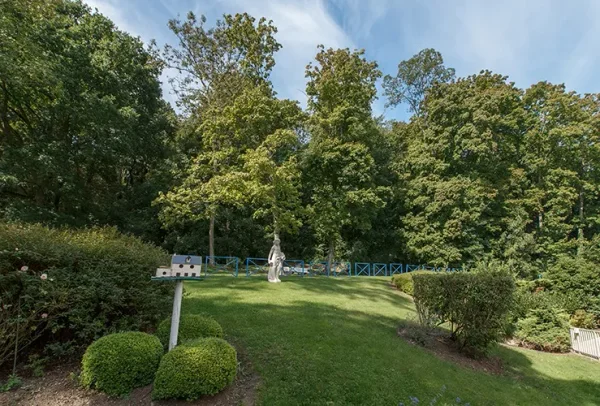Residence Du Manoir - Maison de retraite / EHPAD à Bray-et-Lû