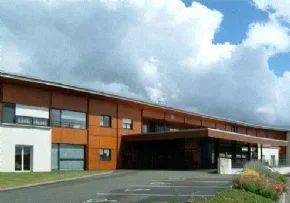 Maison De Retraite Les Charmilles   Ch De Laval - Maison de retraite / EHPAD à Changé