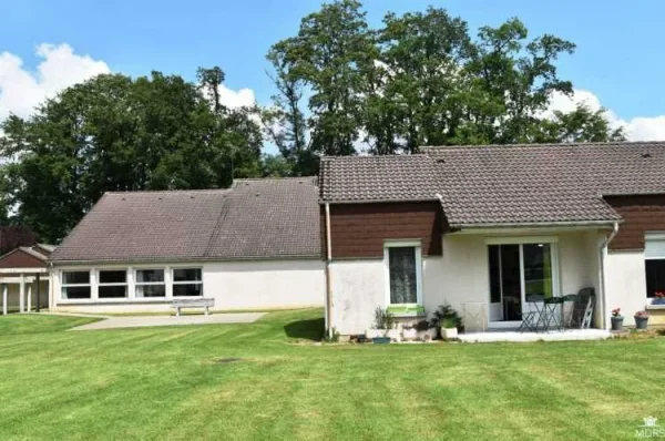 Résidence la Hêtraie - Résidence Services Seniors à Yébleron