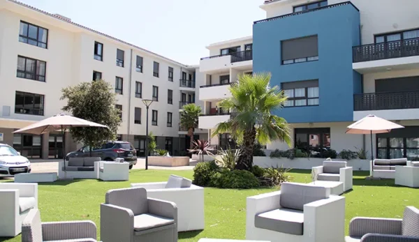 Résidence Les Temps Bleus - Maison de retraite / EHPAD à Châteauneuf-les-Martigues