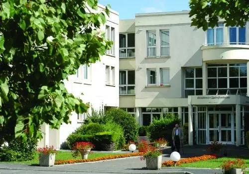 Korian Grange des Prés - Maison de retraite / EHPAD à Lamorlaye