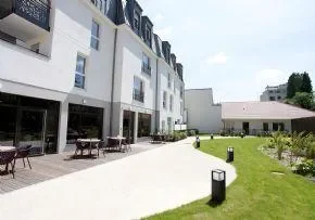 Résidence COGEDIM Club Le Jardin d'Aragon - Résidence Services Seniors à Villejuif