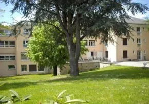 Residence L'Oree Du Lac   Ehpad - Maison de retraite / EHPAD à Rieupeyroux