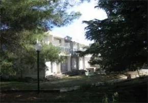 Ehpad Les Oliviers - Maison de retraite / EHPAD à Montfrin