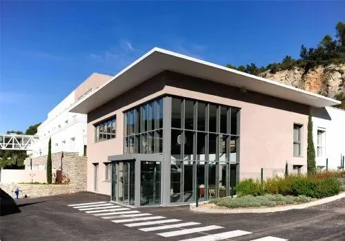 Maison De Famille La Bastide Guirans - Maison de retraite / EHPAD à Solliès-Toucas