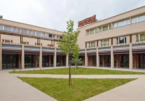 Korian Domaine De Collongue - Maison de retraite / EHPAD à Saint-Marc-Jaumegarde