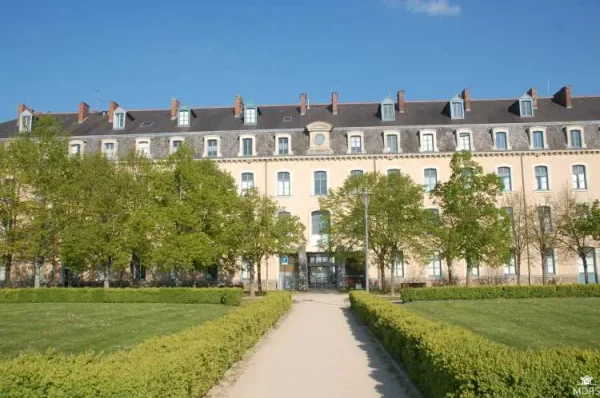 Les Jardins de La Trémoille - Résidence Services Seniors à Vitré