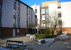 Ehpad Le Tournant Des Saisons   Ch Du Haut Bugey - Maison de retraite / EHPAD à Oyonnax