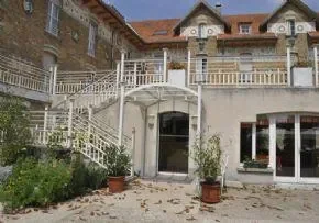 Maison Des Artistes De Pont Aux Dames - Maison de retraite / EHPAD à Couilly-Pont-aux-Dames