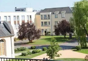 Centre Geriatrique Conde - Maison de retraite / EHPAD à Chantilly