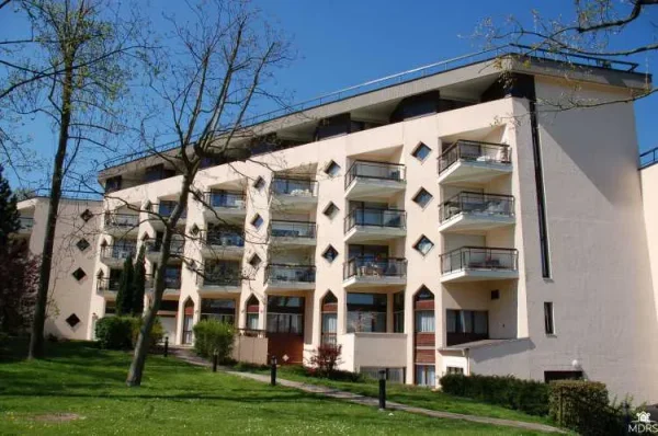 Foyer-Logement Intergenerations Résidence Edouard Gauraz - Résidence Services Seniors à Mennecy