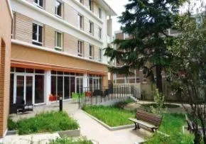 La Maison Du Grand Cedre - Maison de retraite / EHPAD à Arcueil