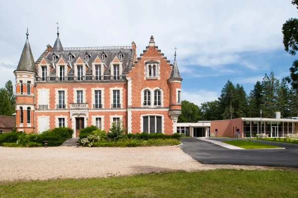 Korian Château des Landes - Maison de retraite / EHPAD à La Ferté-Saint-Aubin