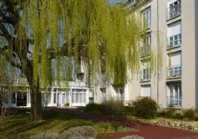 Residence Arche Des Noyers - Résidence Services Seniors à Tours