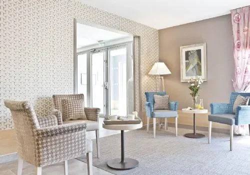 Residence Du Lys - Maison de retraite / EHPAD à Azay-le-Rideau