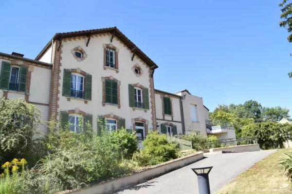 Ehpad Les Platanes - Maison de retraite / EHPAD à Villeneuve-la-Guyard