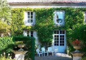 Domaine De La Chaise - Maison de retraite / EHPAD à Berneuil