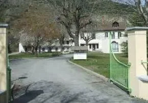 Maison De Retraite Villa Montbrison - Maison de retraite / EHPAD à L'Argentière-la-Bessée