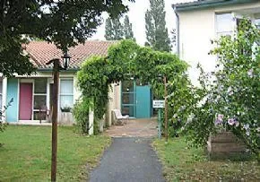 Maison De Retraite Mirambeau - Maison de retraite / EHPAD à Saint-Vivien-de-Médoc