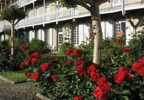 Maison De Retraite Jeanne Elisabeth - Maison de retraite / EHPAD à Igon