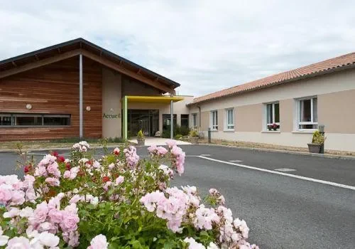 Korian Les Trois Chemins - Maison de retraite / EHPAD à Trois-Moutiers