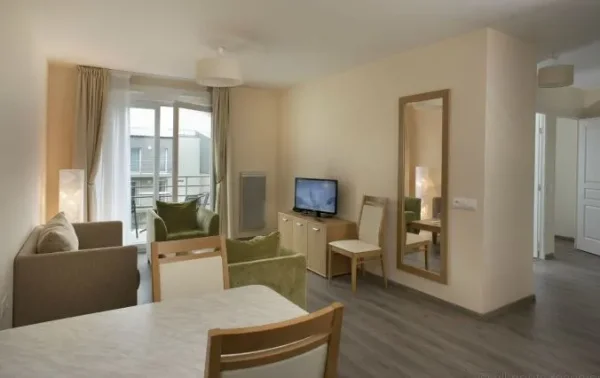 Résidence Domitys Le Phare d'Argent - Résidence Services Seniors à Tourlaville