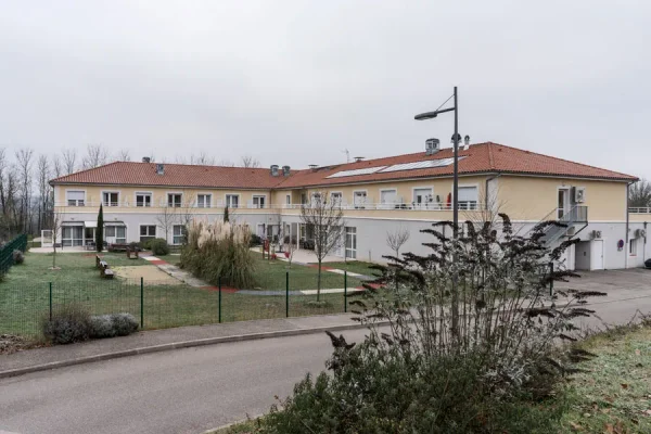 EHPAD de l'Irance - Maison de retraite / EHPAD à Neuville-les-Dames