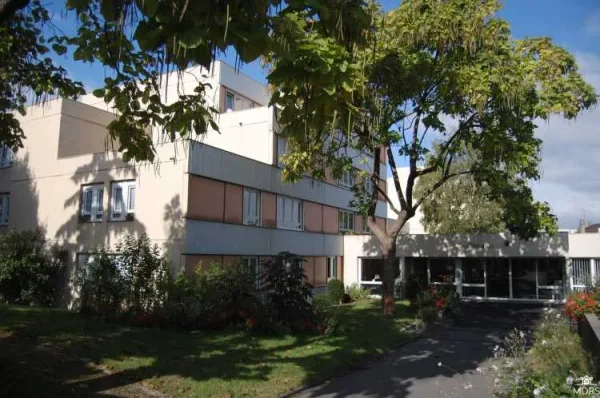 Résidence Autonomie Les Tamaris - Résidence Services Seniors à Aulnay-sous-Bois