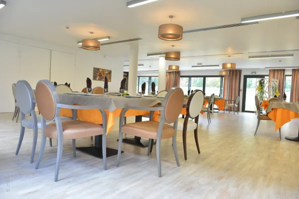 Residence Camille Claudel - Maison de retraite / EHPAD à Varennes-lès-Mâcon