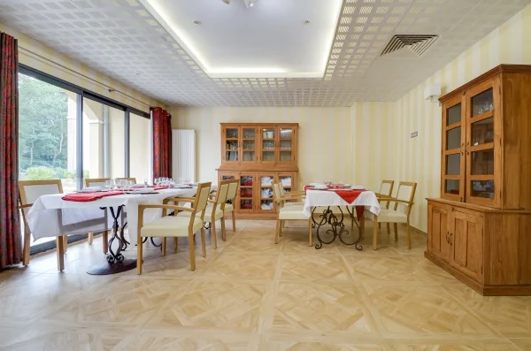 Le Centenaire - Maison de retraite / EHPAD à Pussay