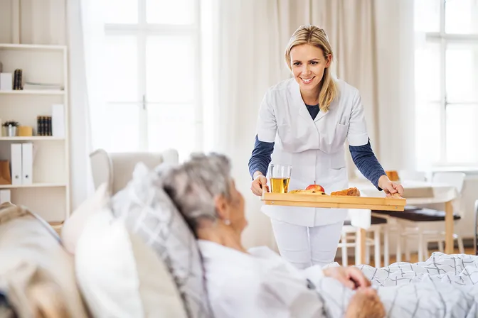 Retraités : comment vous faire aider pendant une convalescence ?