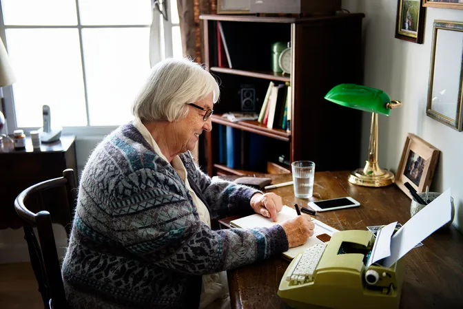 Comment comparer les tarifs en résidence seniors ?