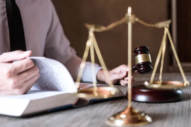 Quelle est la différence entre tutelle et curatelle?