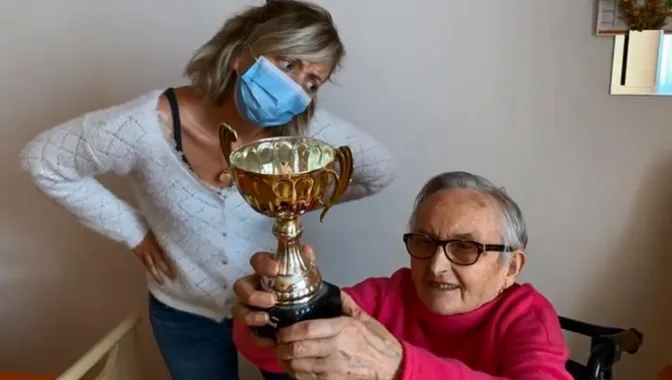 Quand les résidents d’un Ehpad allument la flamme olympique