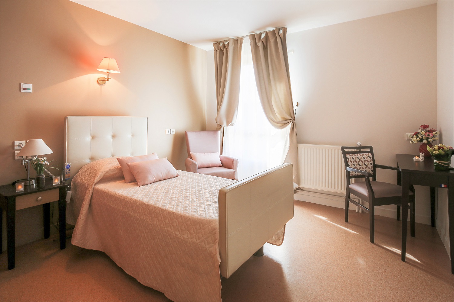 Maison De Retraite Les Jardins Du Plessis Sainte geneviève des bois Ehpad Les Jardins du Plessis - Sainte-genevieve-des-bois-45 : Maison de  retraite | Booking Seniors